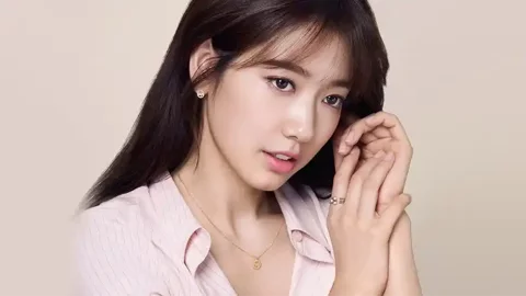 潘长江否认全家移民